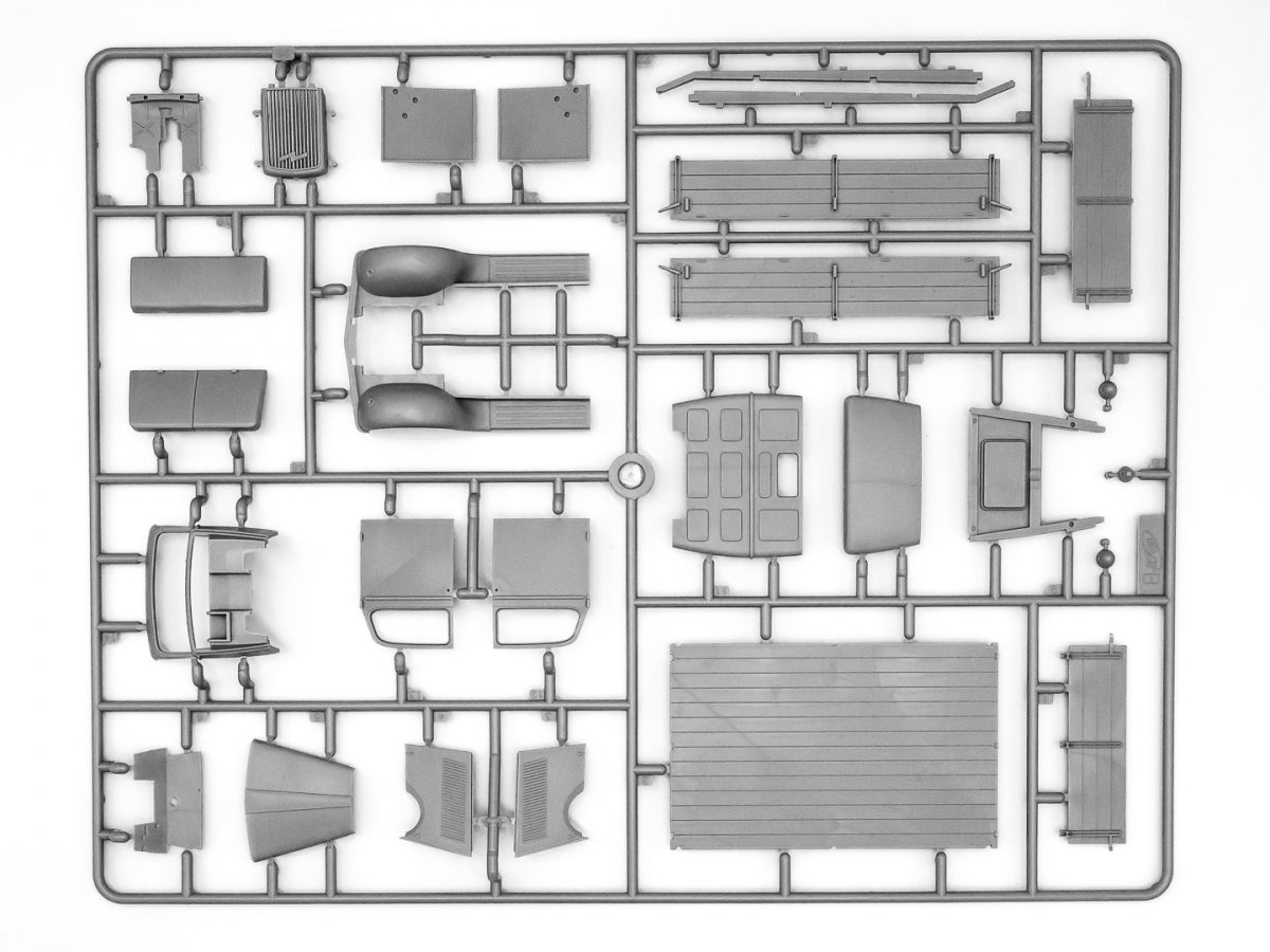 ICM DS3523 Sankas WWII Wehrmacht Ambulance Trucks 1/35 – Bild 5