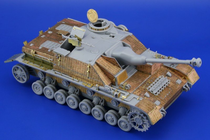 Eduard 35948 Zimmerit StuG. IV Ausf. G fin 1/35 Dragon – image 4