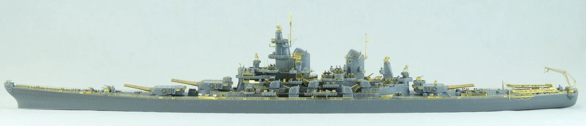 Vee Hobby E57001 USS IOWA BB-61 1944 - Deluxe Edition 1/700 – image 6